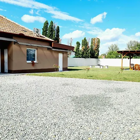 Homestay szállás Léna *