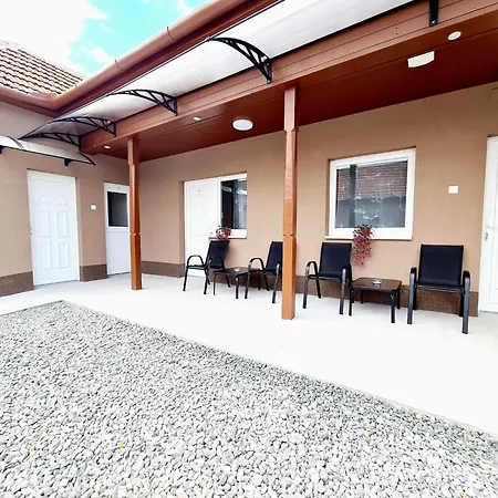 Homestay szállás Léna