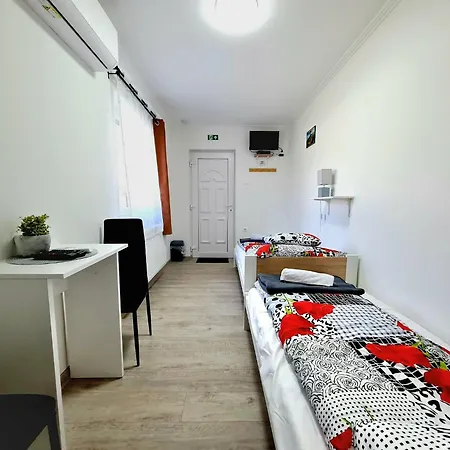 Léna Homestay szállás *